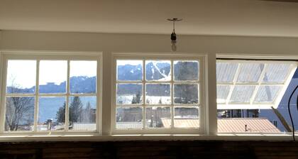 ¡puntos de vista! ¡Ubicación! Histórico loft 2BR / 1BA con vistas-Downtown Telegraph House