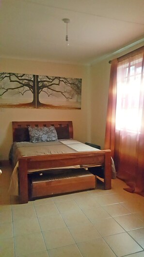 1 bedroom, iron/ironing board, Internet, bed sheets