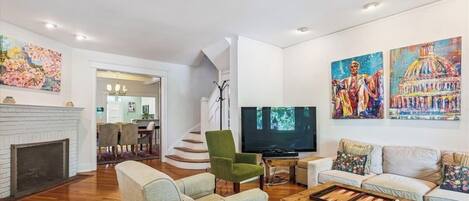 Smart-tv, bøger, videobibliotek, printere