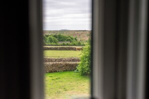 Interior - Luxury boutique cottage with hot tub set on Yorkshire Moors (Baildon)