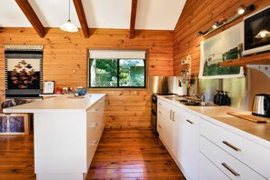 Frigorifero, microonde, forno, macchina per tè/caffè