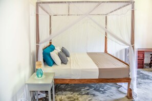 1 bedroom, internet, bed sheets