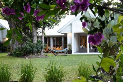 Sienna - Rose, a Mission Beach Sanctuary