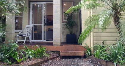 Tranquil rainforest apartment, close to Bangalow village, 15 mins to Byron Bay