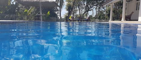 Piscina | Una piscina al aire libre