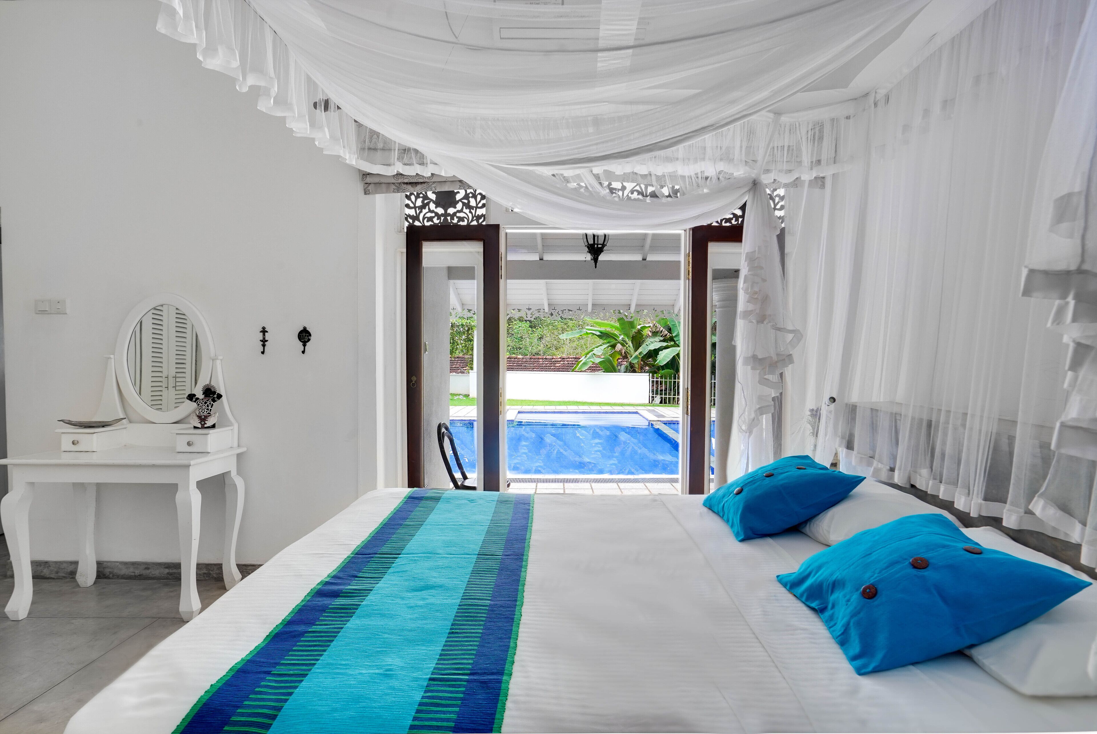 4 bedrooms, in-room safe, iron/ironing board, WiFi