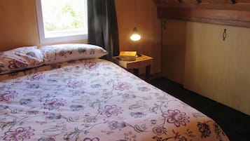 Ferros/tábuas de passar roupa, Wi-Fi, roupa de cama