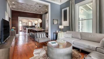 Smart-TV og stereoanlegg