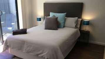 2 bedrooms, iron/ironing board, free WiFi, bed sheets