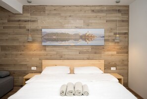 1 Schlafzimmer, Zimmersafe, Schreibtisch, kostenloses WLAN