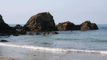 Plage à proximité, sable blanc, bar de plage
