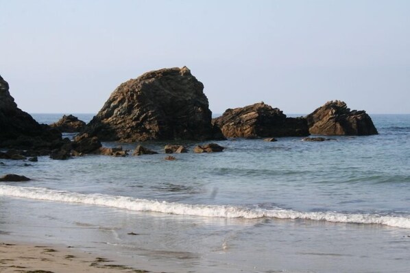 Perto da praia, areia branca, bar na praia