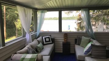 TV, fireplace, DVD player, table tennis