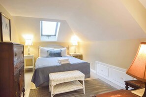 3 chambres, fer et planche à repasser, Wi-Fi, literie fournie