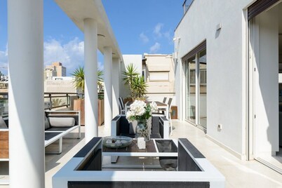 The real Tel Aviv - Gordon Street Penthouse with swimming pool
