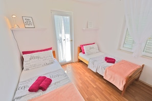 3 camere, Wi-Fi gratuito, lenzuola