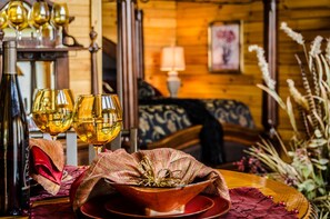 1 camera, ferro/asse da stiro, accesso a Internet, lenzuola