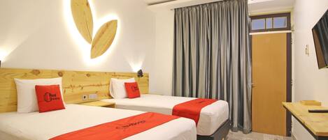 Kahden hengen huone (kaksi sänkyä) | Työpöytä, ilmainen Wi-Fi, vuodevaatteet