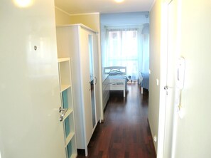 Wifi gratis, ropa de cama, accesible en silla de ruedas