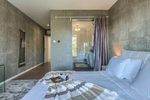 5 makuuhuonetta, silitysrauta/-lauta, ilmainen Wi-Fi, vuodevaatteet