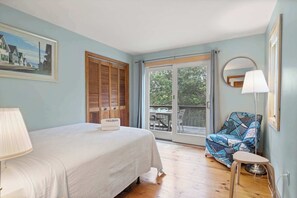 4 habitaciones, tabla de planchar con plancha, wifi y ropa de cama 