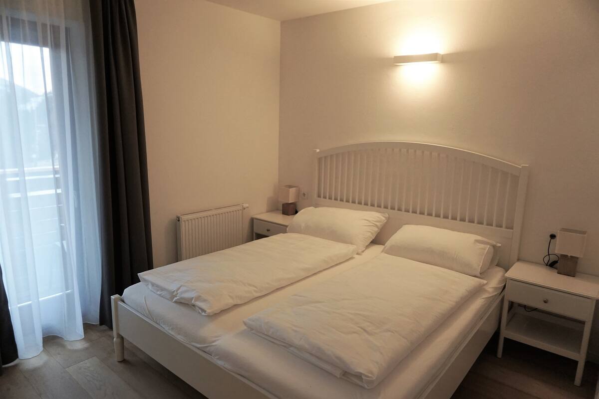 Blackout drapes, soundproofing, iron/ironing board, WiFi (free)