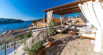 Villa Residence Mima-Stone Villa avec terrasse ensoleillée et piscine prÚs de Dubrovnik