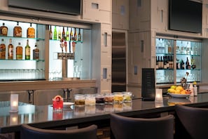 Bar (on property) - Courtyard by Marriott Loveland Fort Collins (Loveland)