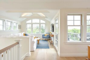 تلفزيون، مكتب