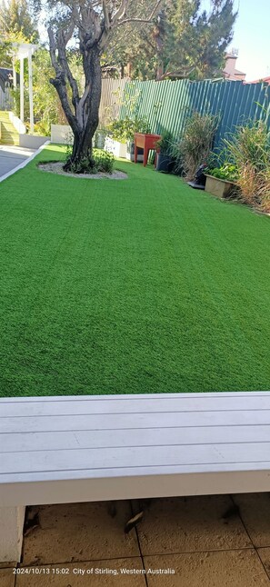 Property grounds - Sanctuary for family and friends (Balcatta)