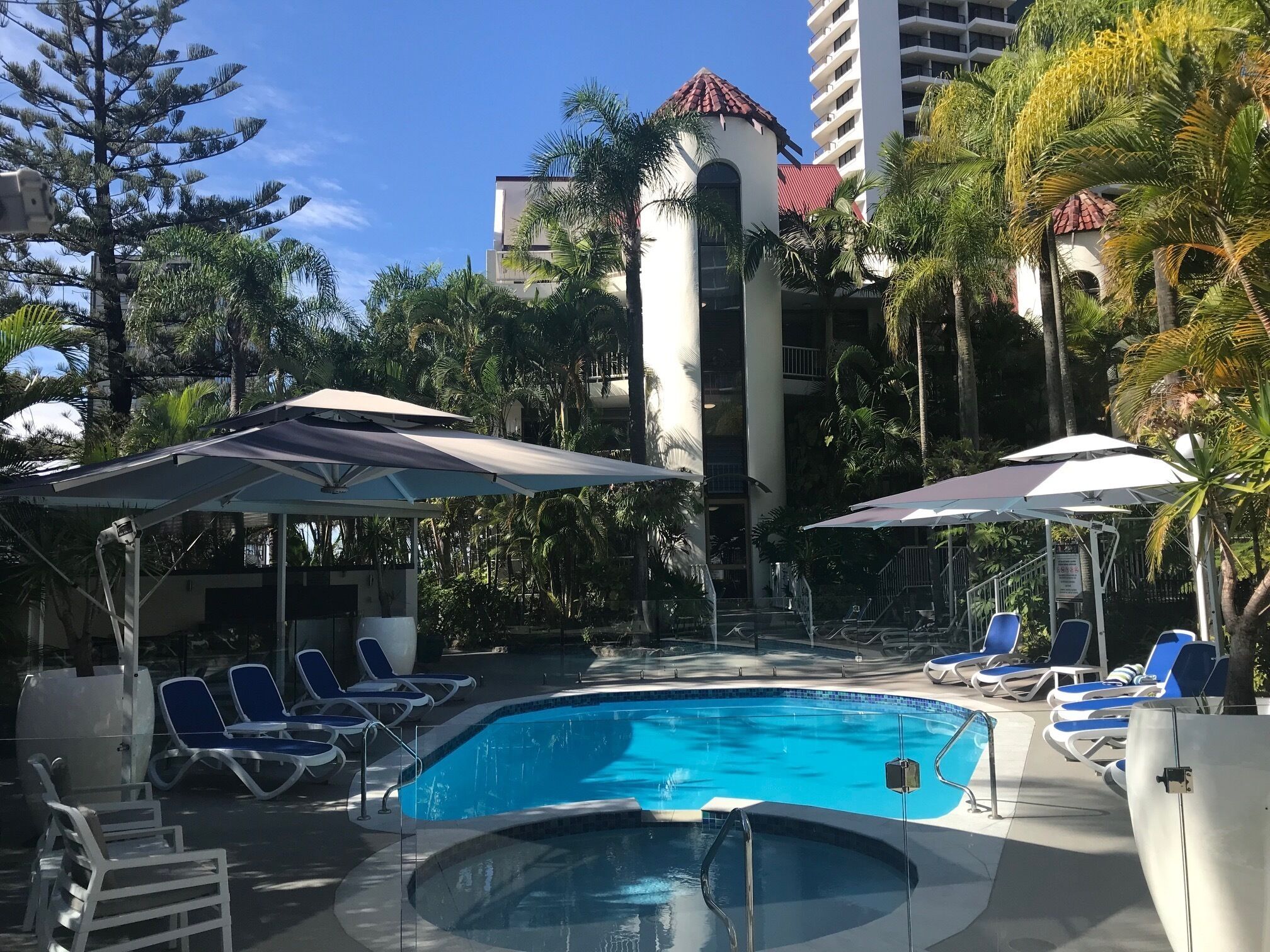 Boutique Beach Side One Bedroom Central Surfers Paradise