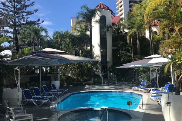 Boutique Beachside Apartment in Central Surfers Paradise