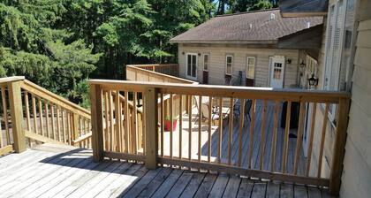 Paradise Coven majakka 2 br 1 kylpyamme varustetussa lampissa ~ mahtuu 6