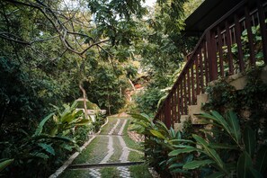 Property grounds - Casa en Petén dentro de Hotel Bolontiku (Peten)