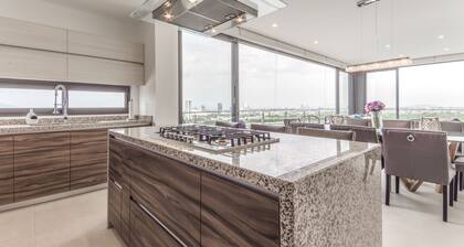 Most Luxurious Rental in Guadalajara - Ultra Luxurious 3 Bedroom w/ 3.5 Bath