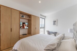 3 chambres, bureau, fer et planche à repasser, Wi-Fi gratuit