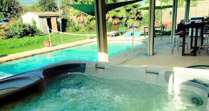 Spacious 7BR Getaway with Pool, Hot Tub & Arcades