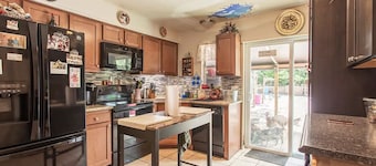 Tiny-Farm B & B  (An Animal Lovers Paradise) HUDSON, FL