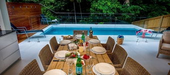 Cedar & Sea Perfect Position WINNER 2019 HIA AWARD