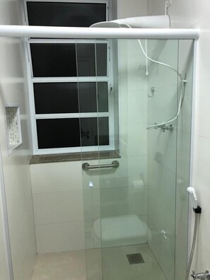 Dusche, Toilettenpapier
