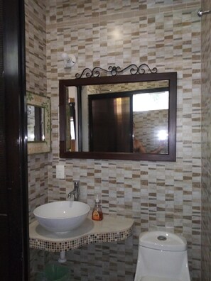 Shower, towels
