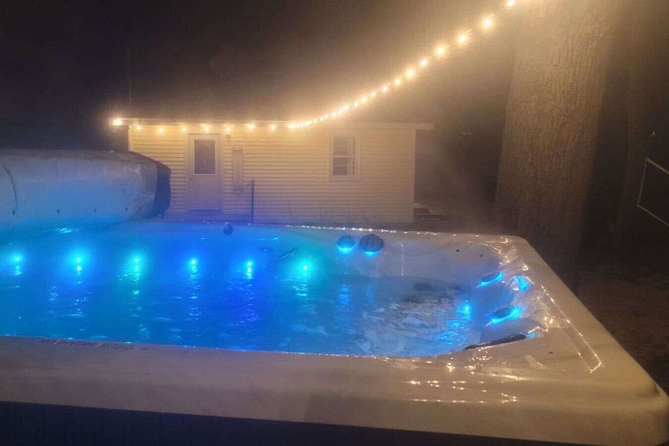 Tina de hidromasaje al aire libre