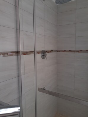 Haartrockner, Handtücher