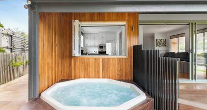 Heated Indoor pool & outdoor spa, next to beach! Welcome your holiday paradise!