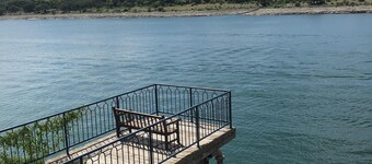 Enjoy your wonderful vacation at Lakeside Escape