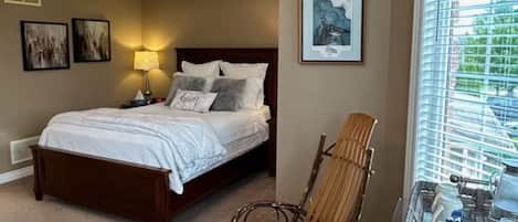 2 bedrooms, desk, iron/ironing board, free WiFi
