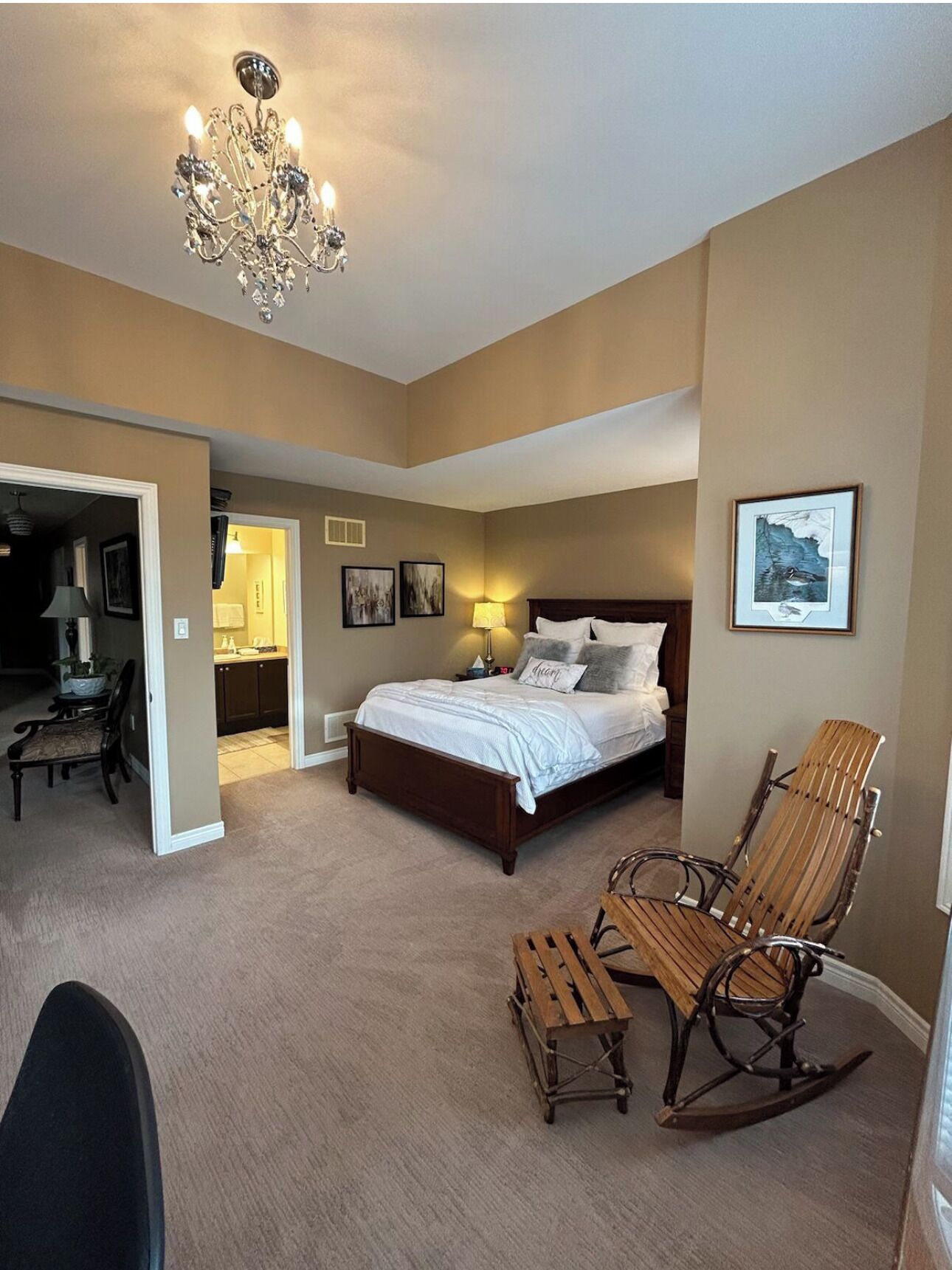 2 chambres, bureau, fer et planche à repasser, Wi-Fi gratuit