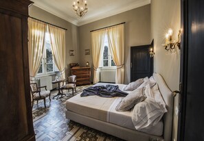 9 Schlafzimmer, Internetzugang, Bettwäsche