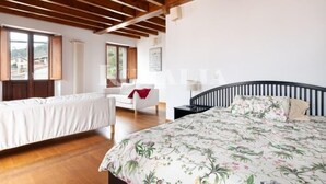 4 bedrooms, iron/ironing board, Internet - VV Leo - country house in Andrín (Llanes) | 9–11 guests (Andrin)