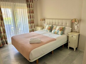 1 soverom, strykejern/-brett, reiseseng for barn og wi-fi (inkludert)